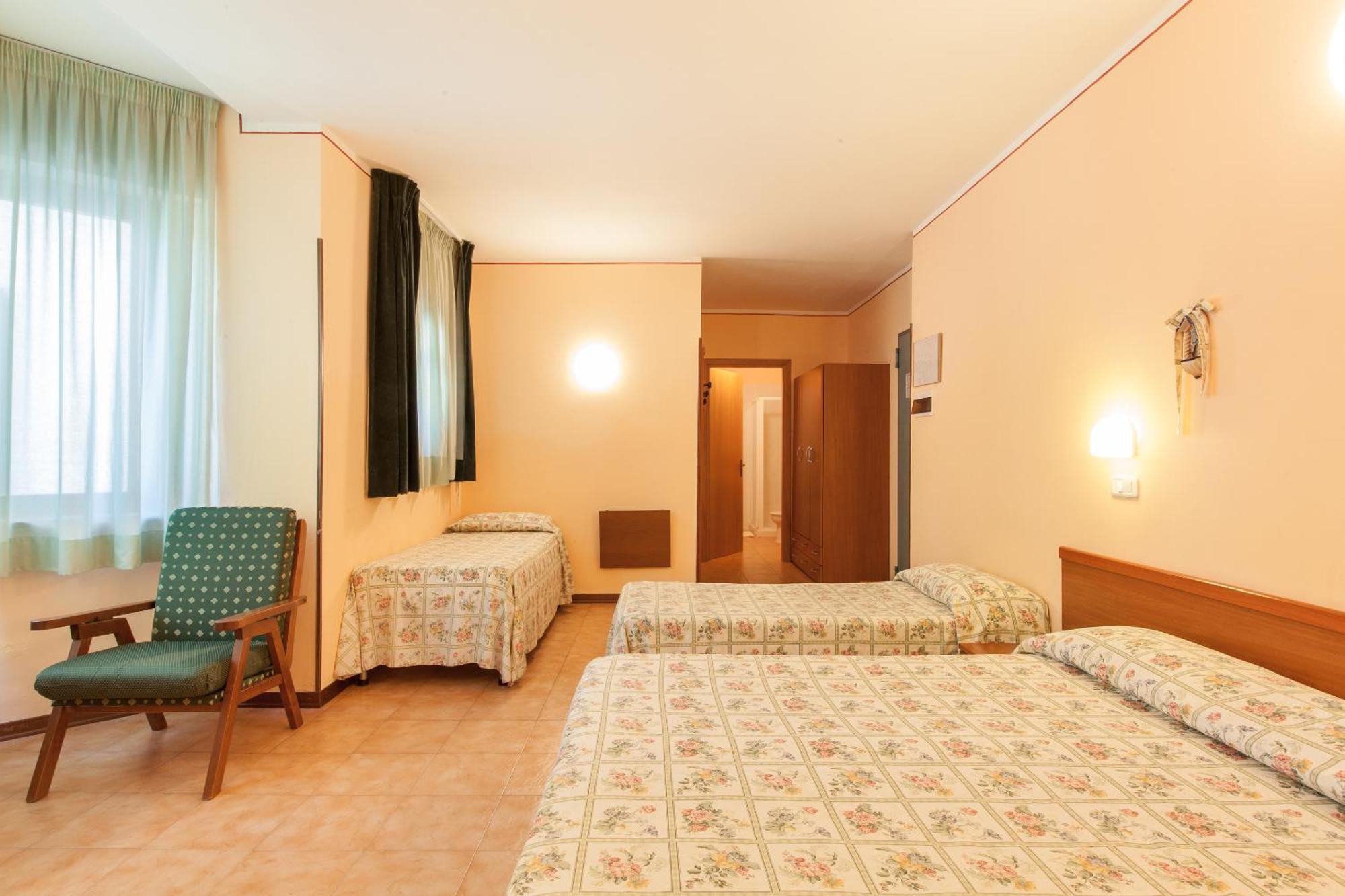 Hotel Fabbrini Abbadia San Salvator Exterior photo